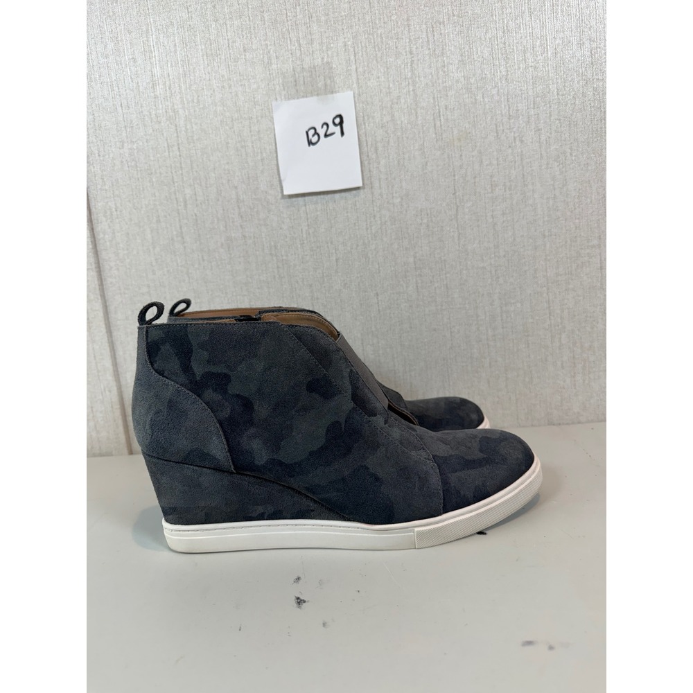 L. Paolo Womens Sz 11 M Gray Camo Suede Wedge‎ Zip Ankle Fashion Boots